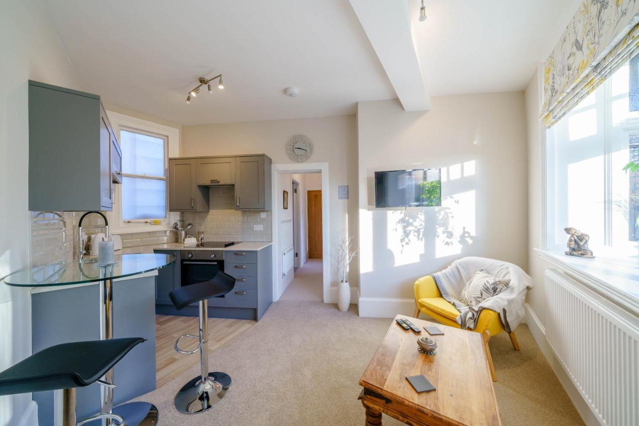 Upper Thames & Lower Thames - Stunning Apartments Henley-on-Thames Exteriör bild